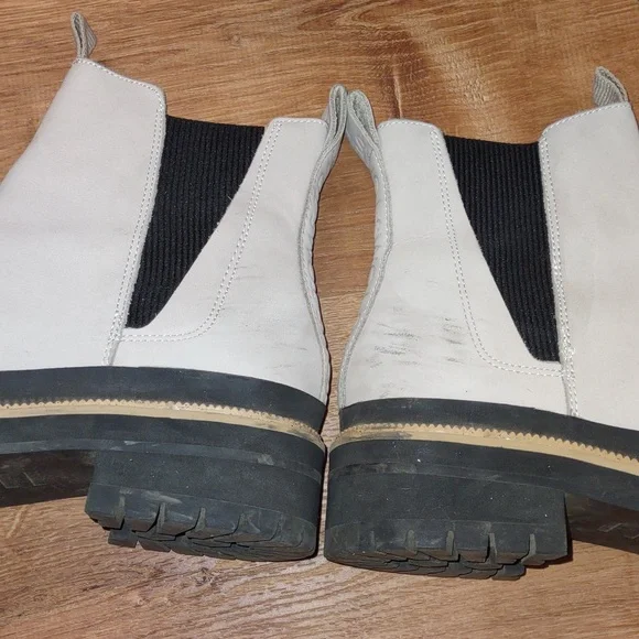 🧡❤️ Host Pick ❤️🧡 Women's slip on boot - Picture 7 of 12